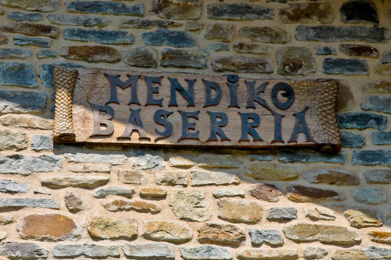 Mendiko Baserria Amurrio Buitenkant foto